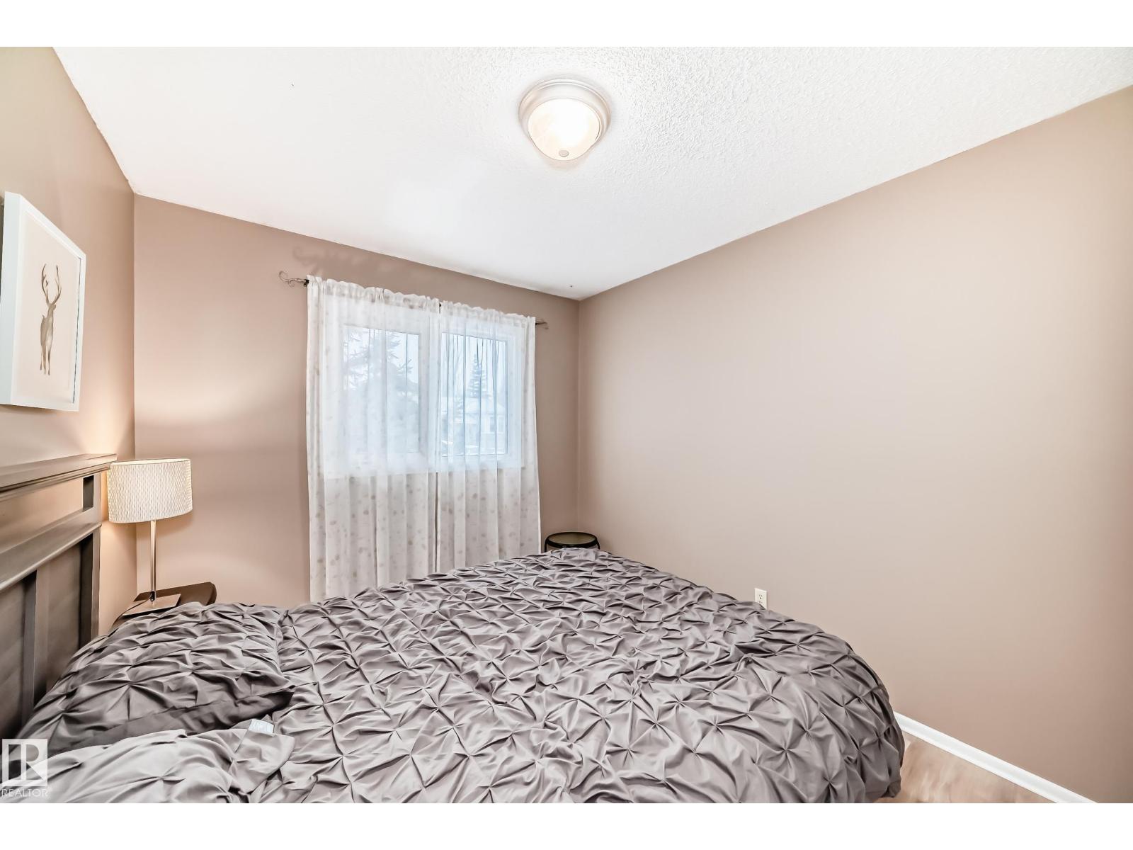 9813 152 St Nw, Edmonton, Alberta  T5P 1X2 - Photo 12 - E4480532