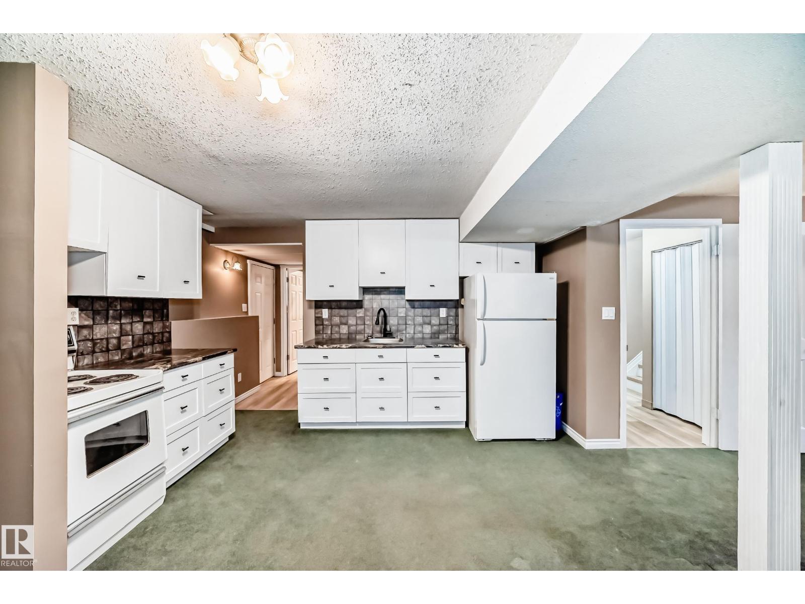 9813 152 St Nw, Edmonton, Alberta  T5P 1X2 - Photo 49 - E4480532