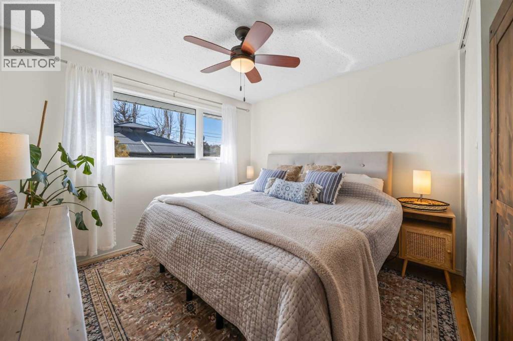 379 Westwood Drive SW, Calgary, Alberta  T3C 2W5 - Photo 20 - A2291270