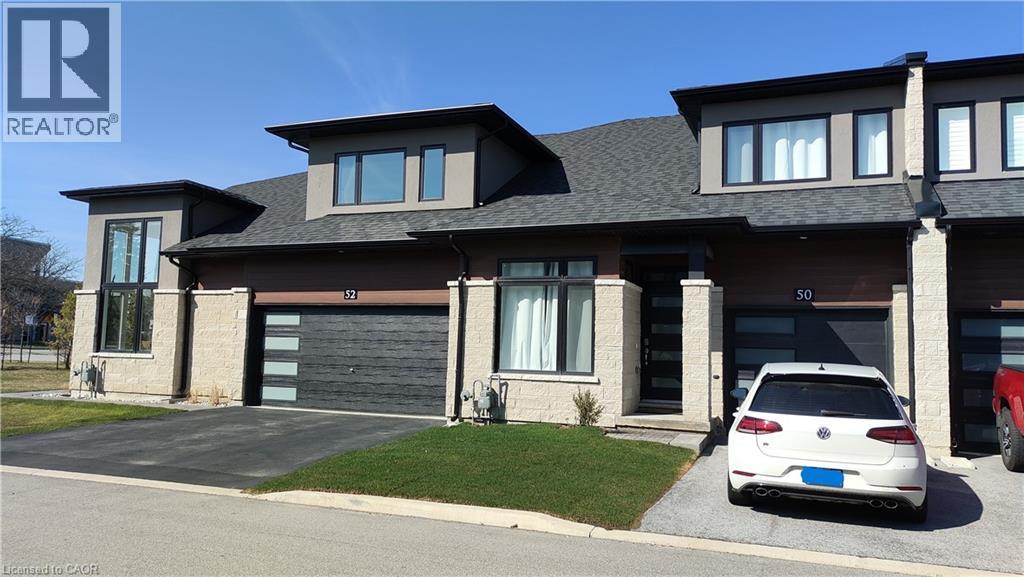 <div class="slider-price">$3,150 Monthly</div><p>50 Welch Lane, Hamilton, Ontario</p>