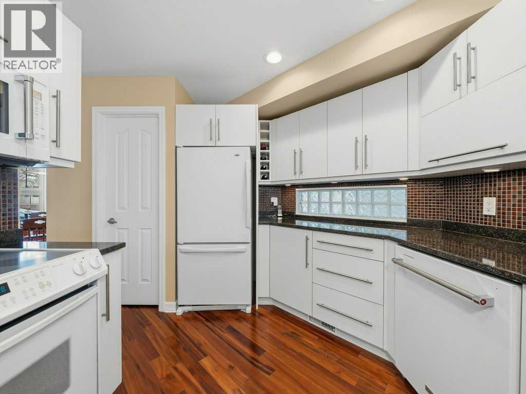 237 28 Avenue NW, Calgary, Alberta  T2M 2K5 - Photo 7 - A2297755