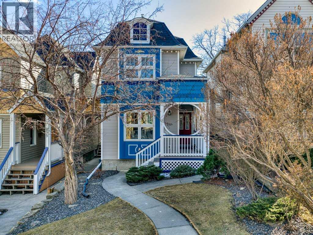 237 28 Avenue NW, Calgary, Alberta  T2M 2K5 - Photo 1 - A2297755