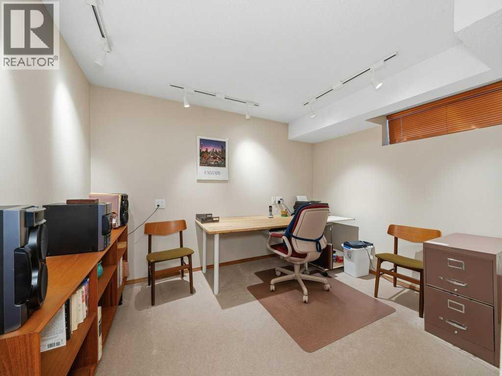 237 28 Avenue NW, Calgary, Alberta  T2M 2K5 - Photo 29 - A2297755