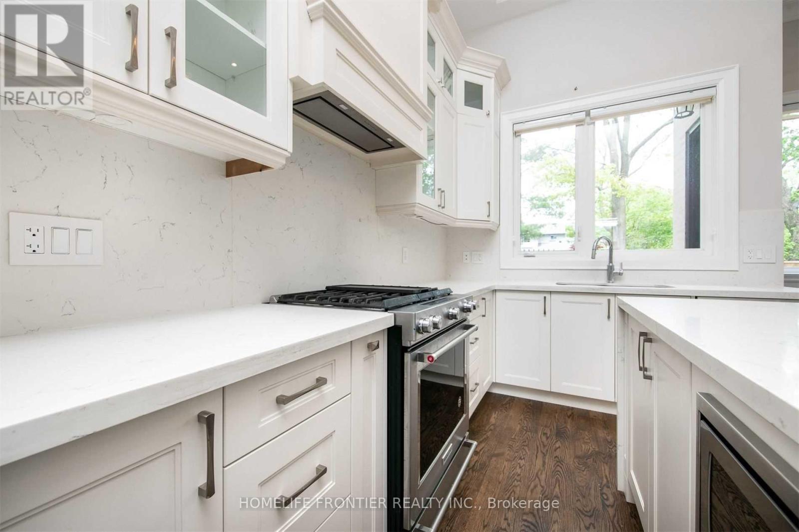 82 Cameron Avenue, Toronto, Ontario  M2N 1E2 - Photo 10 - C12957478