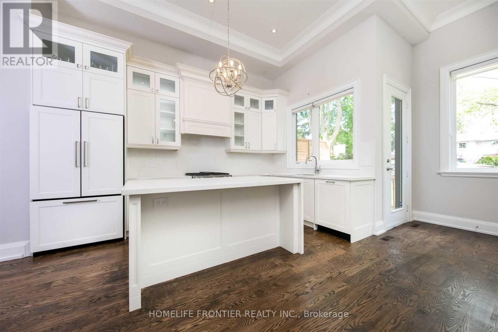 82 Cameron Avenue, Toronto, Ontario  M2N 1E2 - Photo 11 - C12957478