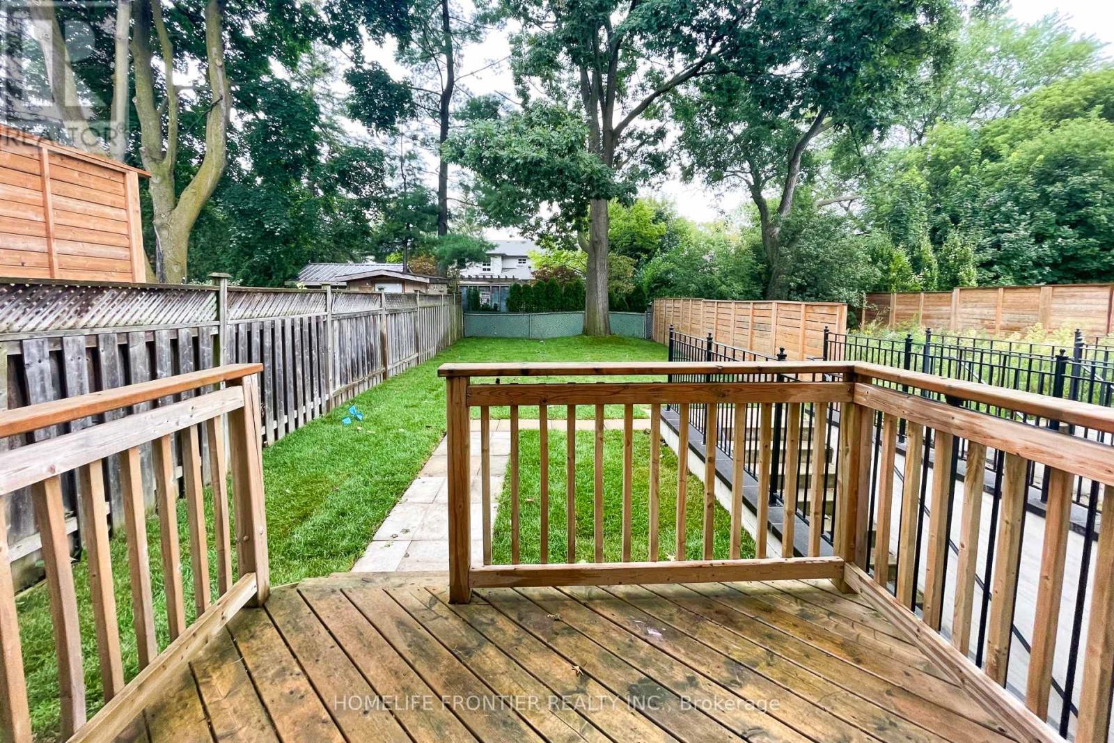 82 Cameron Avenue, Toronto, Ontario  M2N 1E2 - Photo 24 - C12957478