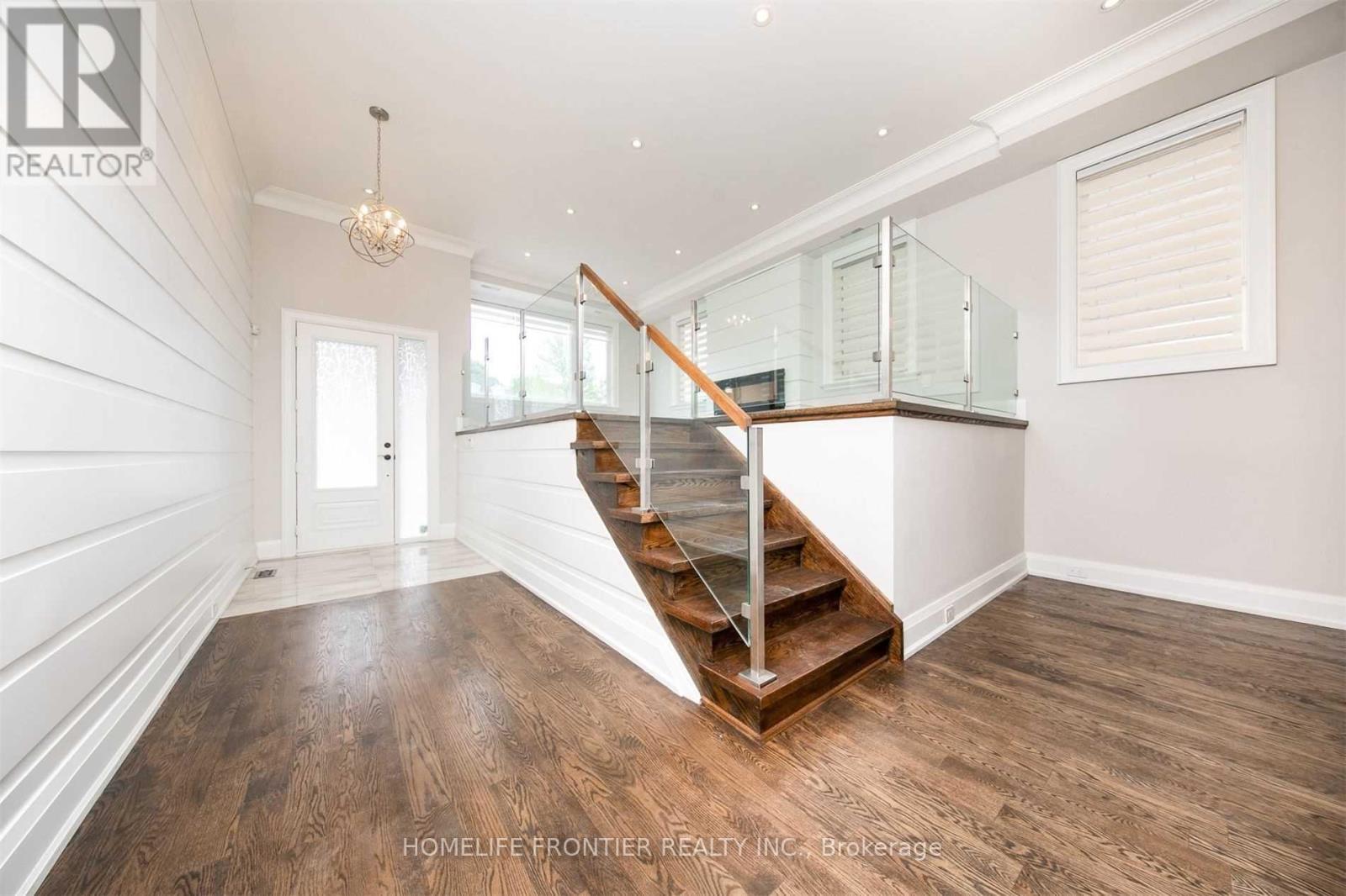 82 Cameron Avenue, Toronto, Ontario  M2N 1E2 - Photo 6 - C12957478