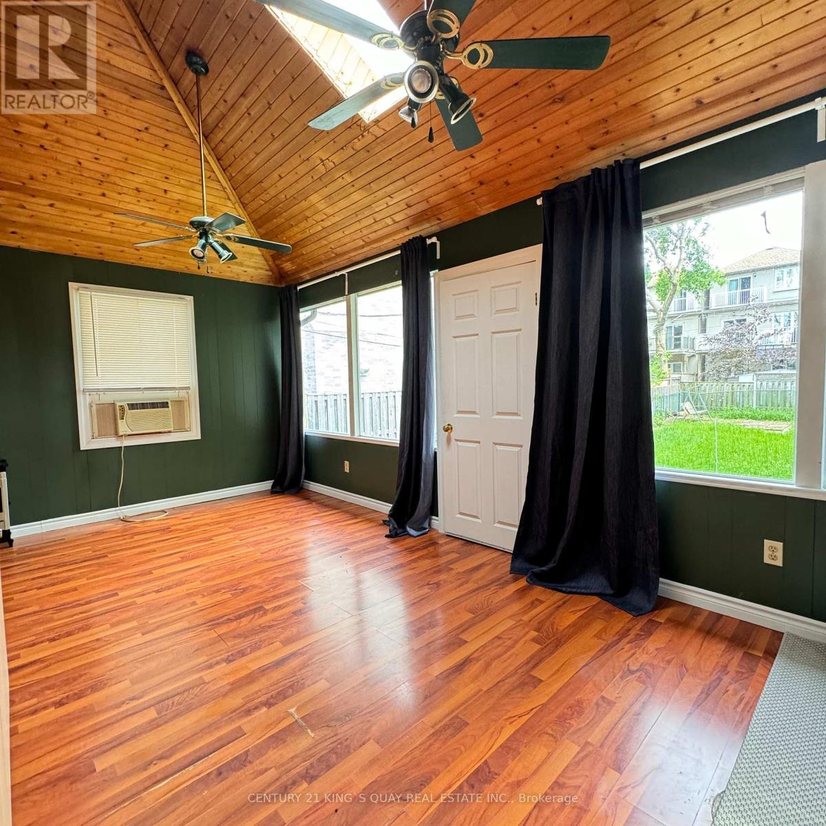 147 Pemberton Avenue, Toronto, Ontario  M2M 1Y6 - Photo 6 - C12957500