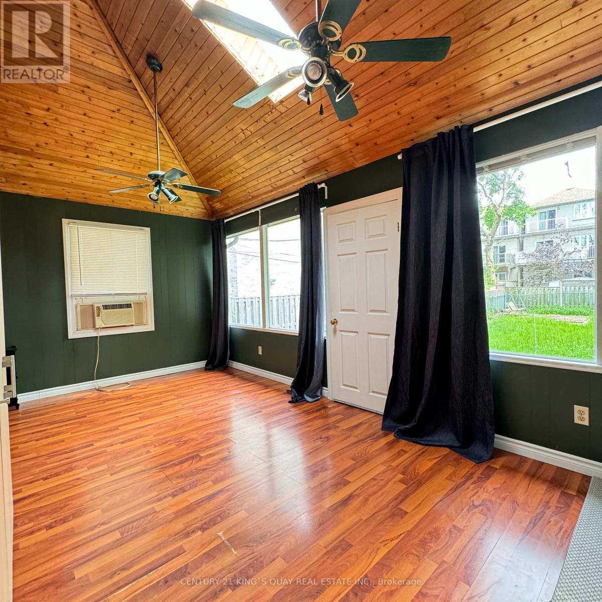 147 Pemberton Avenue, Toronto, Ontario  M2M 1Y6 - Photo 7 - C12957500