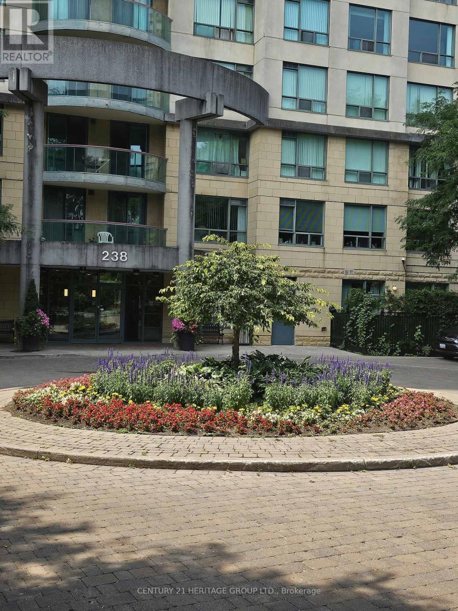 806 - 238 DORIS AVENUE, Toronto, Ontario