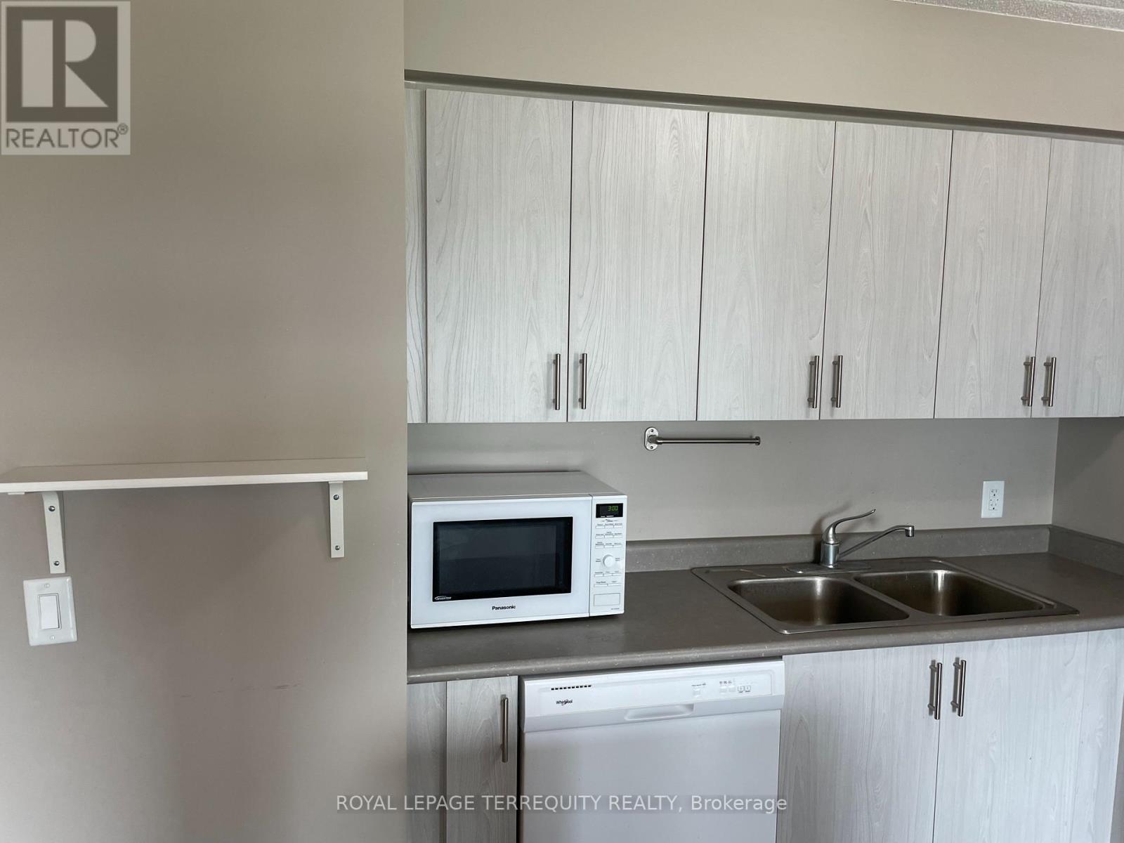 608 - 716 Main Street E, Milton, Ontario  L9T 9L9 - Photo 10 - W12957490