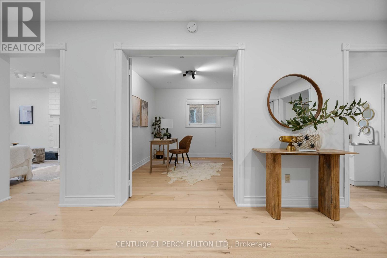 5393 Glen Erin Drive, Mississauga, Ontario  L5M 5C8 - Photo 13 - W12957498