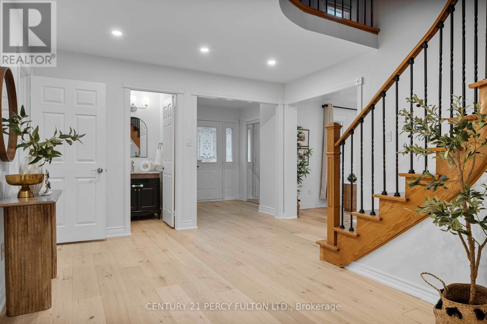 5393 Glen Erin Drive, Mississauga, Ontario  L5M 5C8 - Photo 16 - W12957498