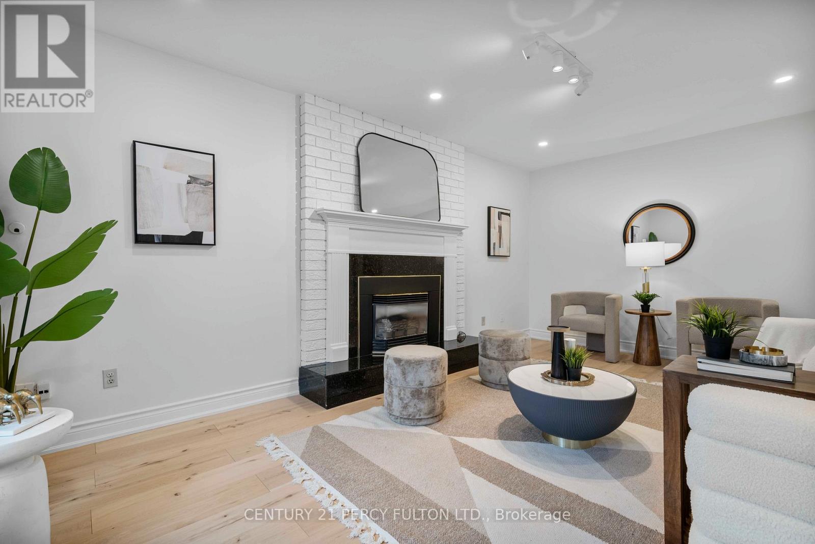 5393 Glen Erin Drive, Mississauga, Ontario  L5M 5C8 - Photo 20 - W12957498