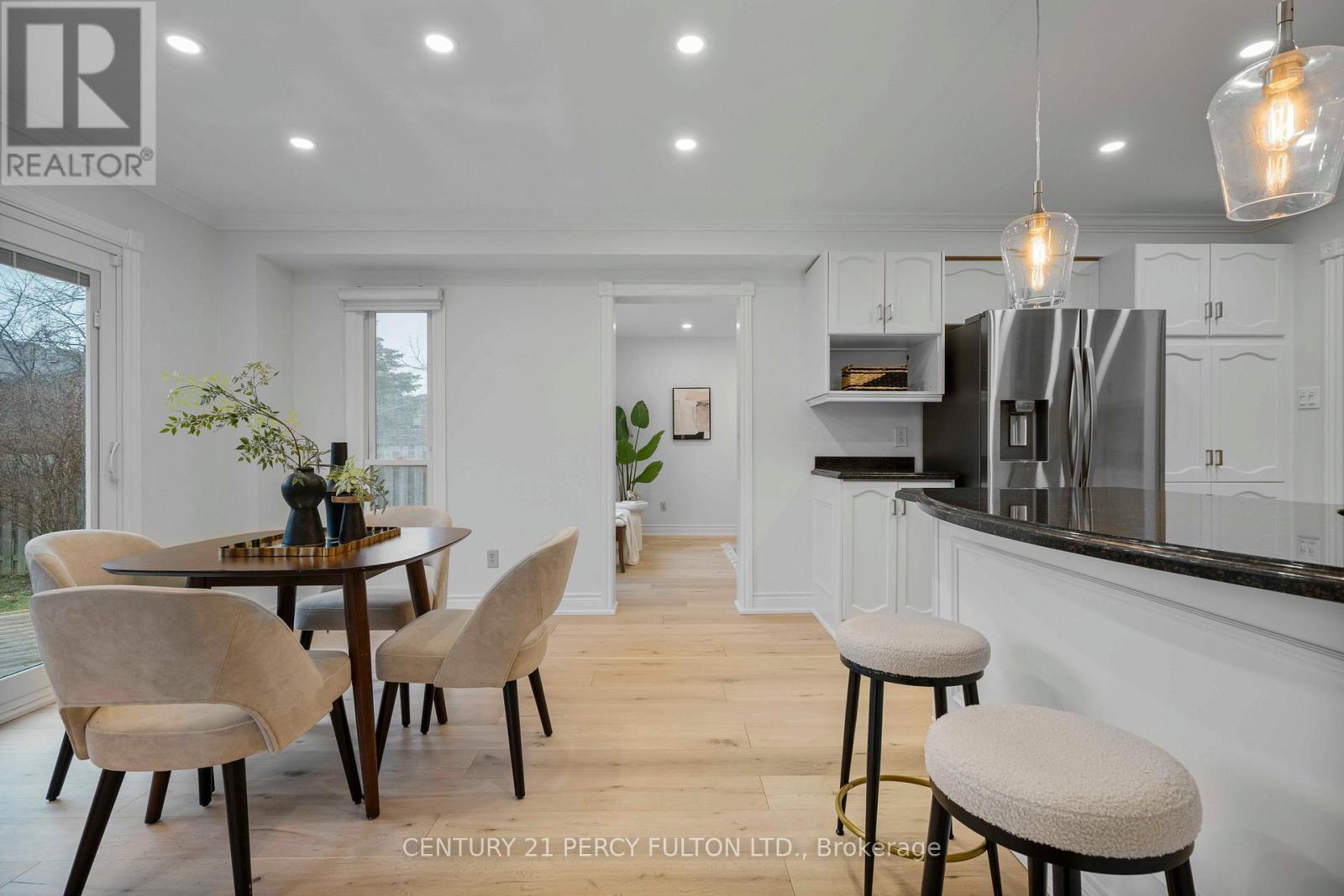 5393 Glen Erin Drive, Mississauga, Ontario  L5M 5C8 - Photo 21 - W12957498