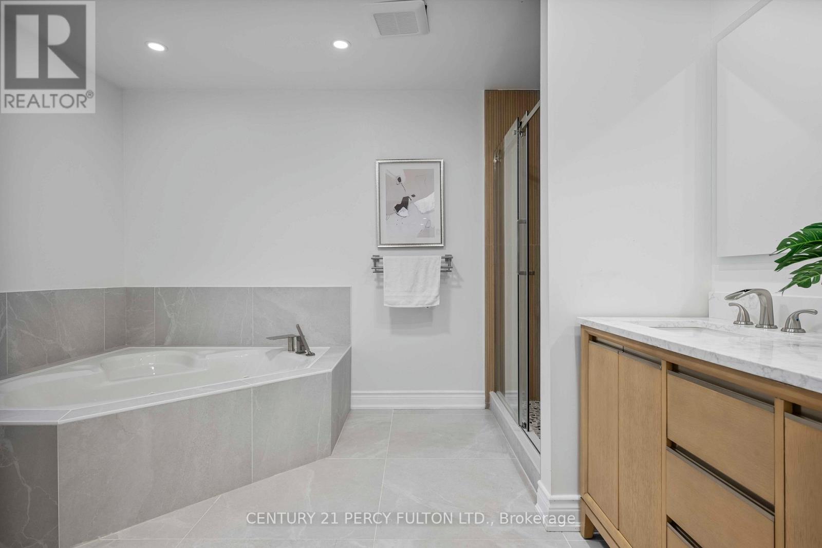 5393 Glen Erin Drive, Mississauga, Ontario  L5M 5C8 - Photo 33 - W12957498