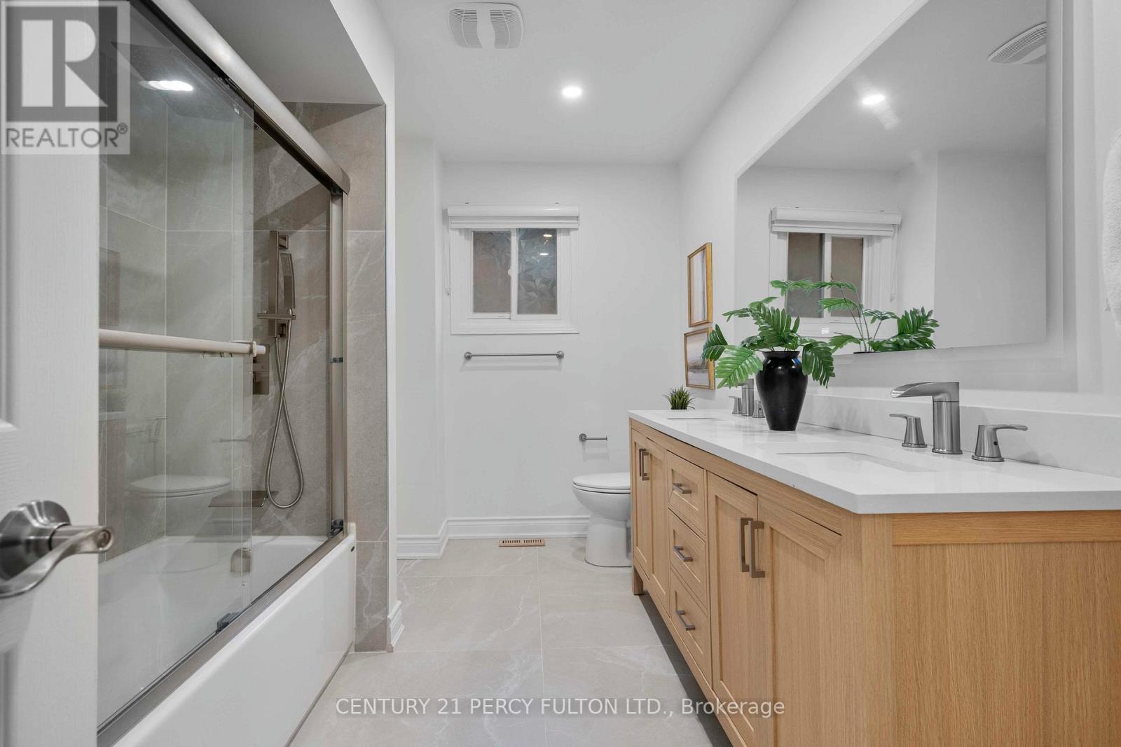 5393 Glen Erin Drive, Mississauga, Ontario  L5M 5C8 - Photo 37 - W12957498