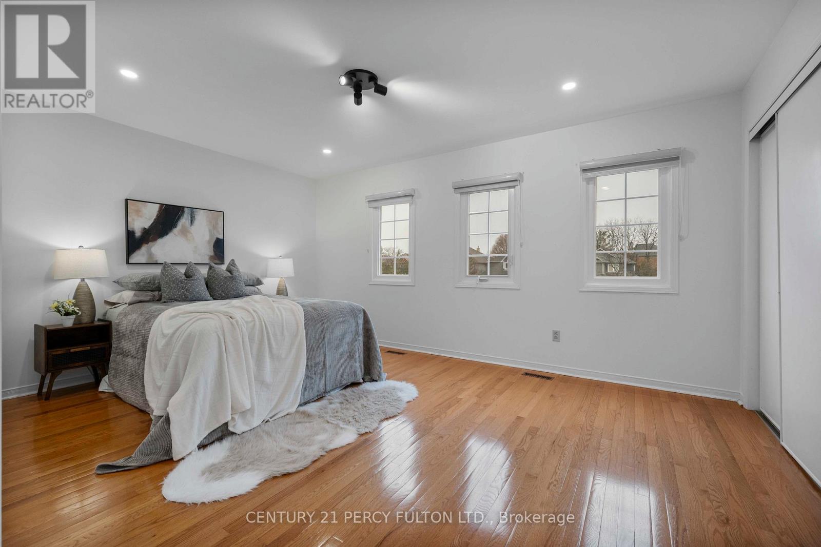 5393 Glen Erin Drive, Mississauga, Ontario  L5M 5C8 - Photo 38 - W12957498