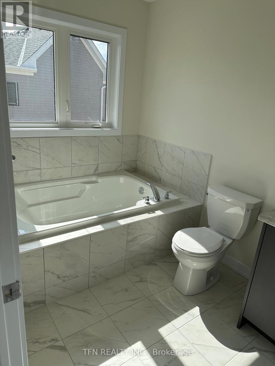 16 Lilac Circle, Haldimand, Ontario  N3W 0H5 - Photo 21 - X12957474