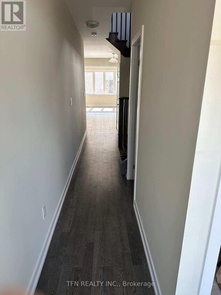 16 Lilac Circle, Haldimand, Ontario  N3W 0H5 - Photo 7 - X12957474