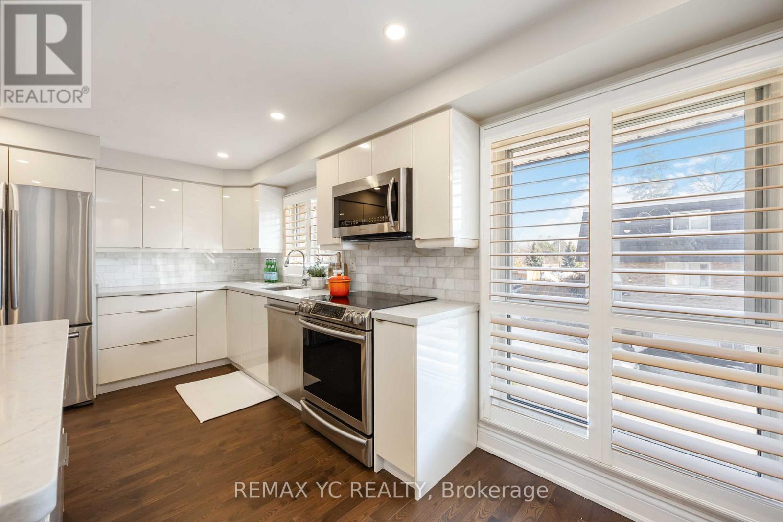 118 Tangle Briarway, Toronto, Ontario  M2J 2M4 - Photo 26 - C12956436