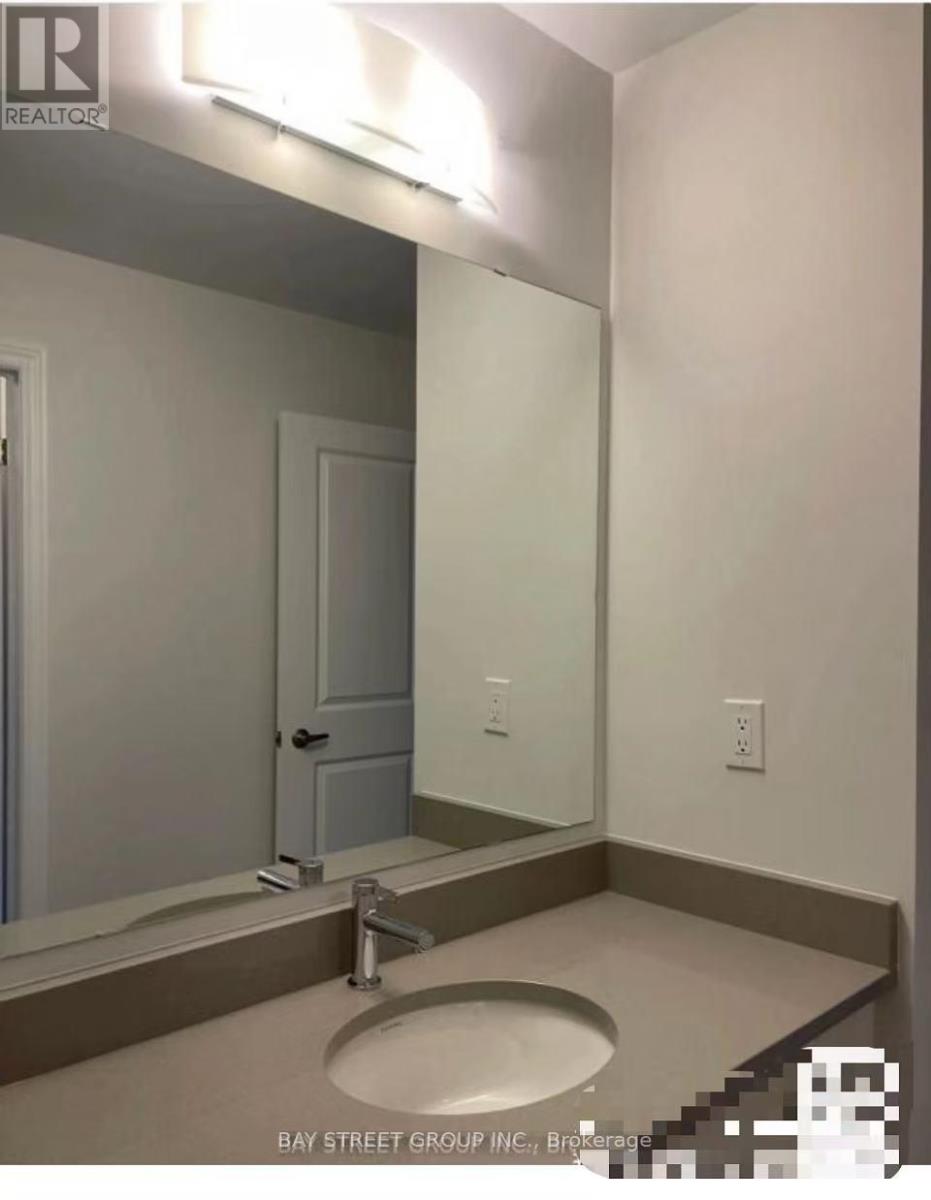 Room 2 - 49 Bud Leggett Cres Crescent, Georgina, Ontario L4P 0B5 - Photo 9 - N12933294