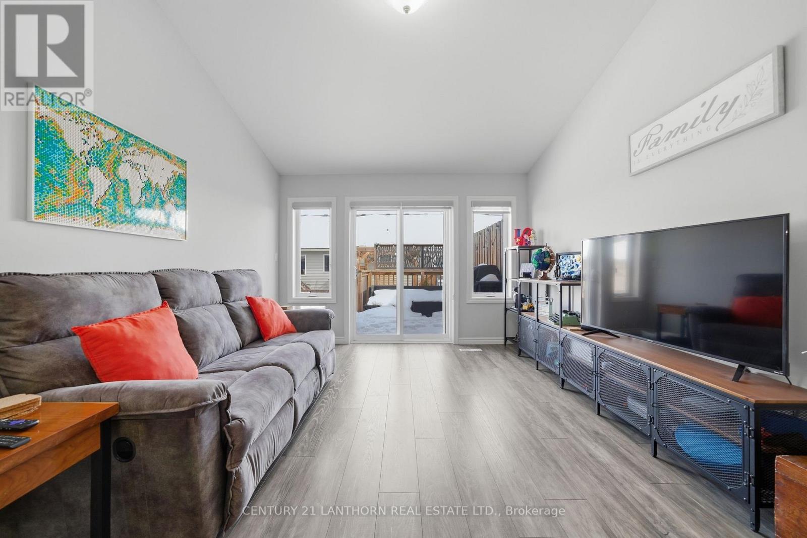 29 Sandhu Crescent, Belleville, Ontario  K8P 0G7 - Photo 16 - X12934118