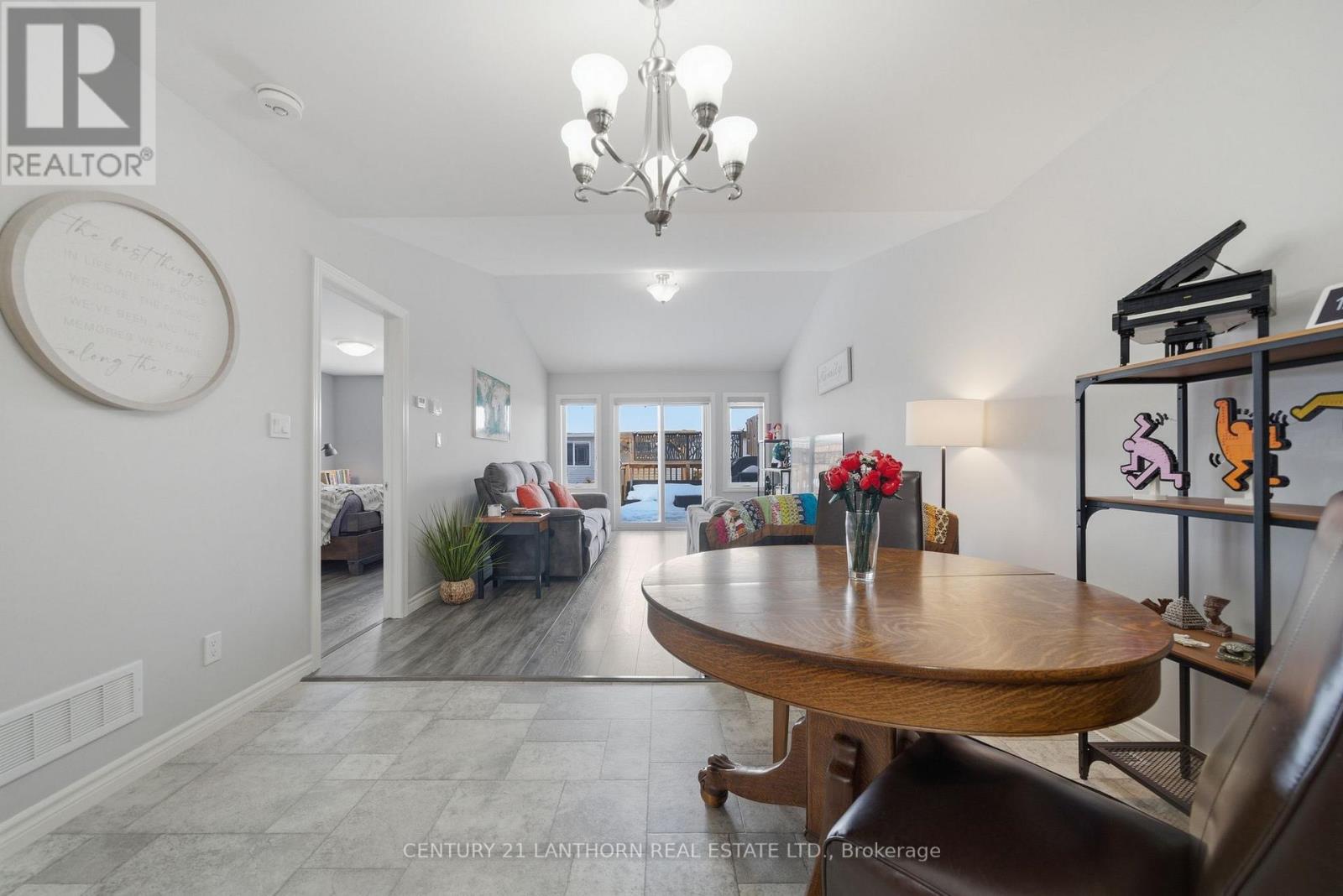 29 Sandhu Crescent, Belleville, Ontario  K8P 0G7 - Photo 13 - X12934118