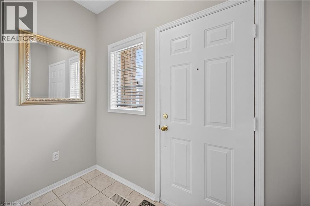 156 Silverbirch Boulevard, Hamilton, Ontario  L0R 1W0 - Photo 3 - 40800508