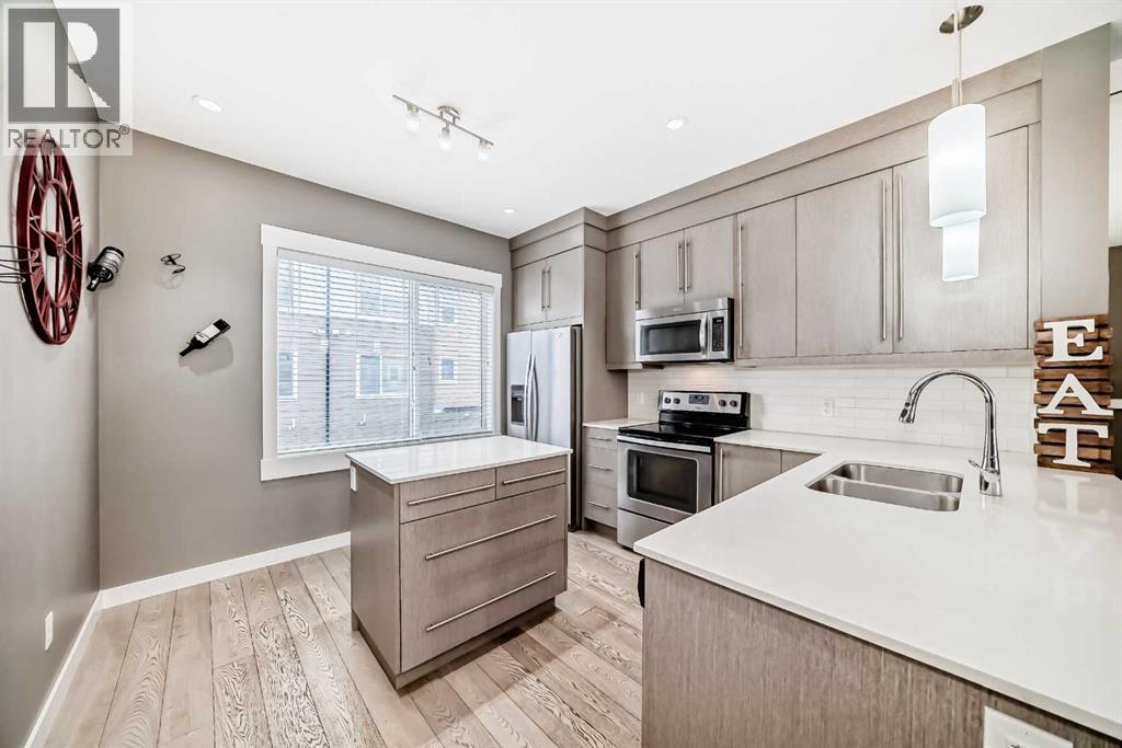 53, 111 Rainbow Falls, Chestermere, Alberta  T1X 0Z5 - Photo 4 - A2290752