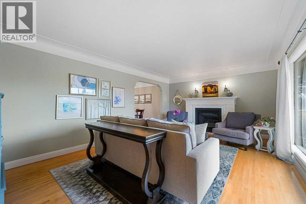 3204 24a Street SW, Calgary, Alberta  T3C 1W7 - Photo 12 - A2297003