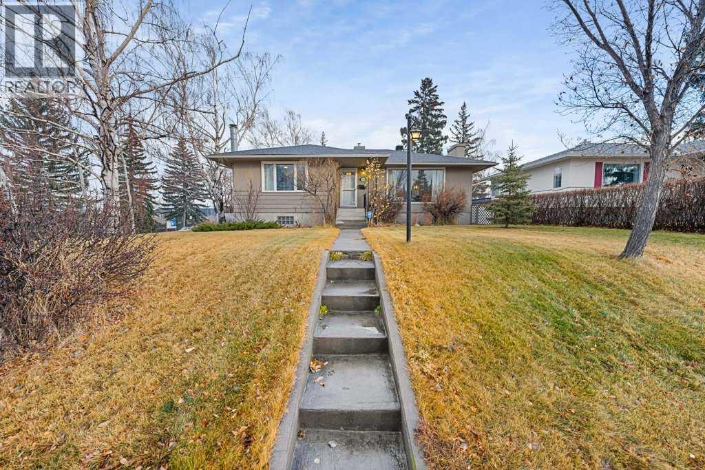 3204 24a Street SW, Calgary, Alberta  T3C 1W7 - Photo 10 - A2297003