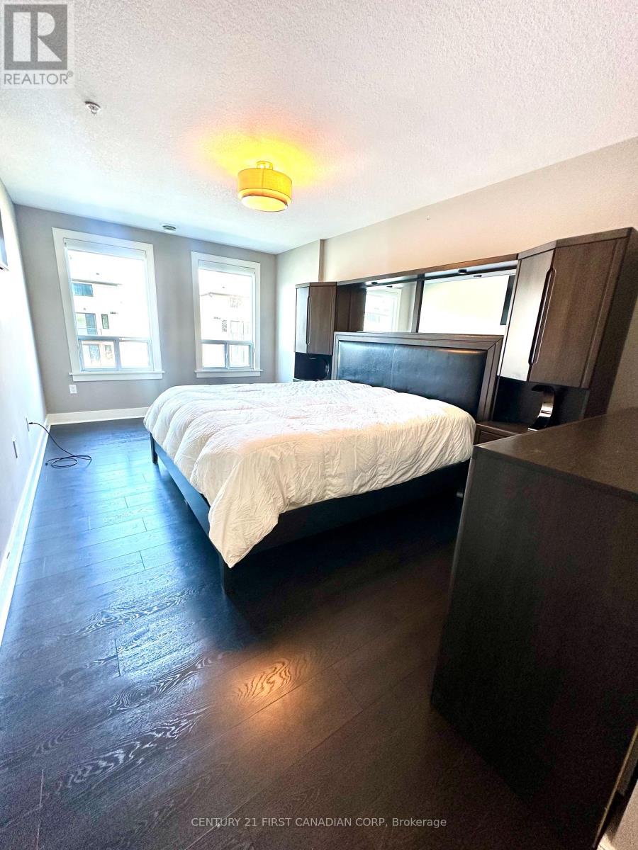 203 - 320 Sugarcreek Trail, London North, Ontario  N6H 0G3 - Photo 12 - X12957528