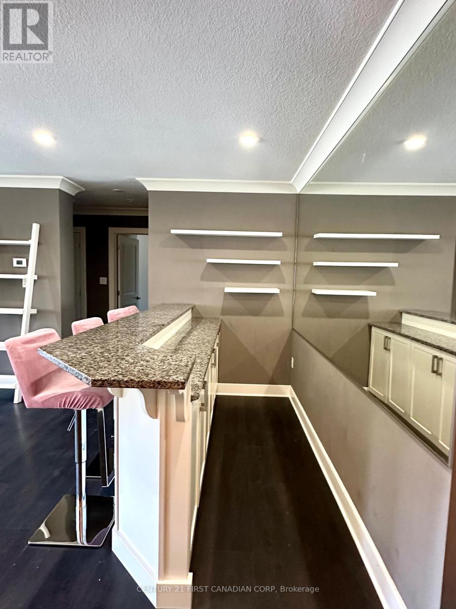 203 - 320 Sugarcreek Trail, London North, Ontario  N6H 0G3 - Photo 22 - X12957528