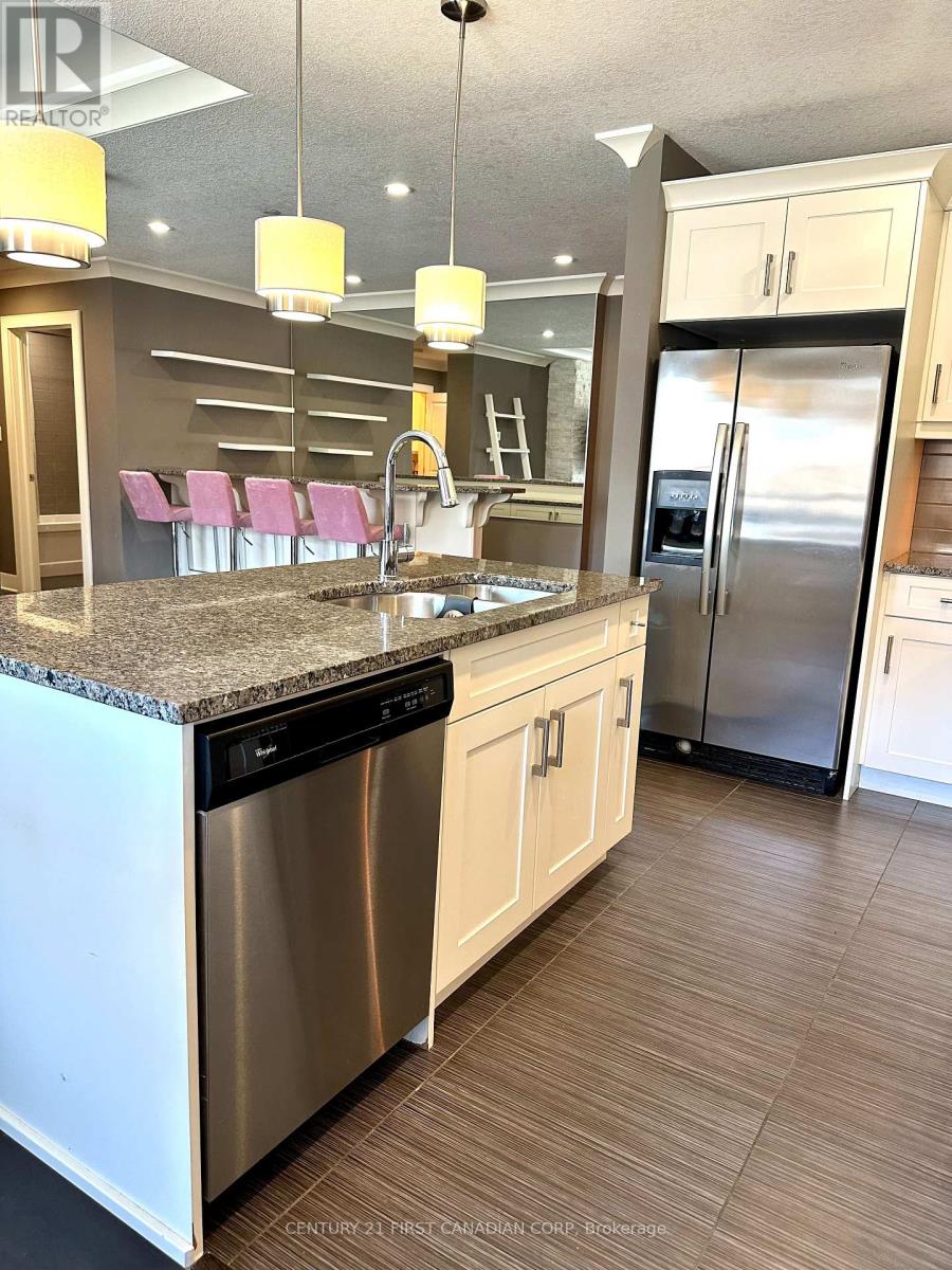 203 - 320 Sugarcreek Trail, London North, Ontario  N6H 0G3 - Photo 27 - X12957528