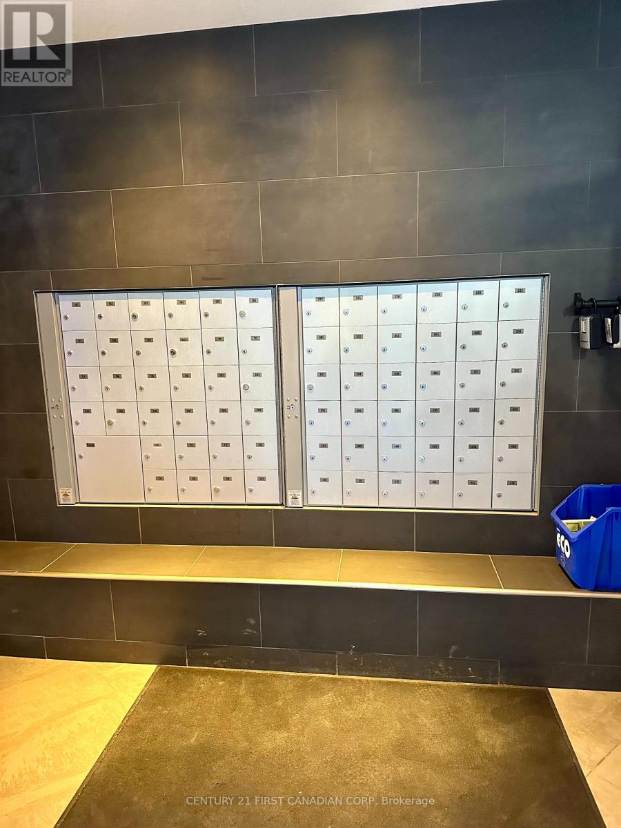 203 - 320 Sugarcreek Trail, London North, Ontario  N6H 0G3 - Photo 37 - X12957528