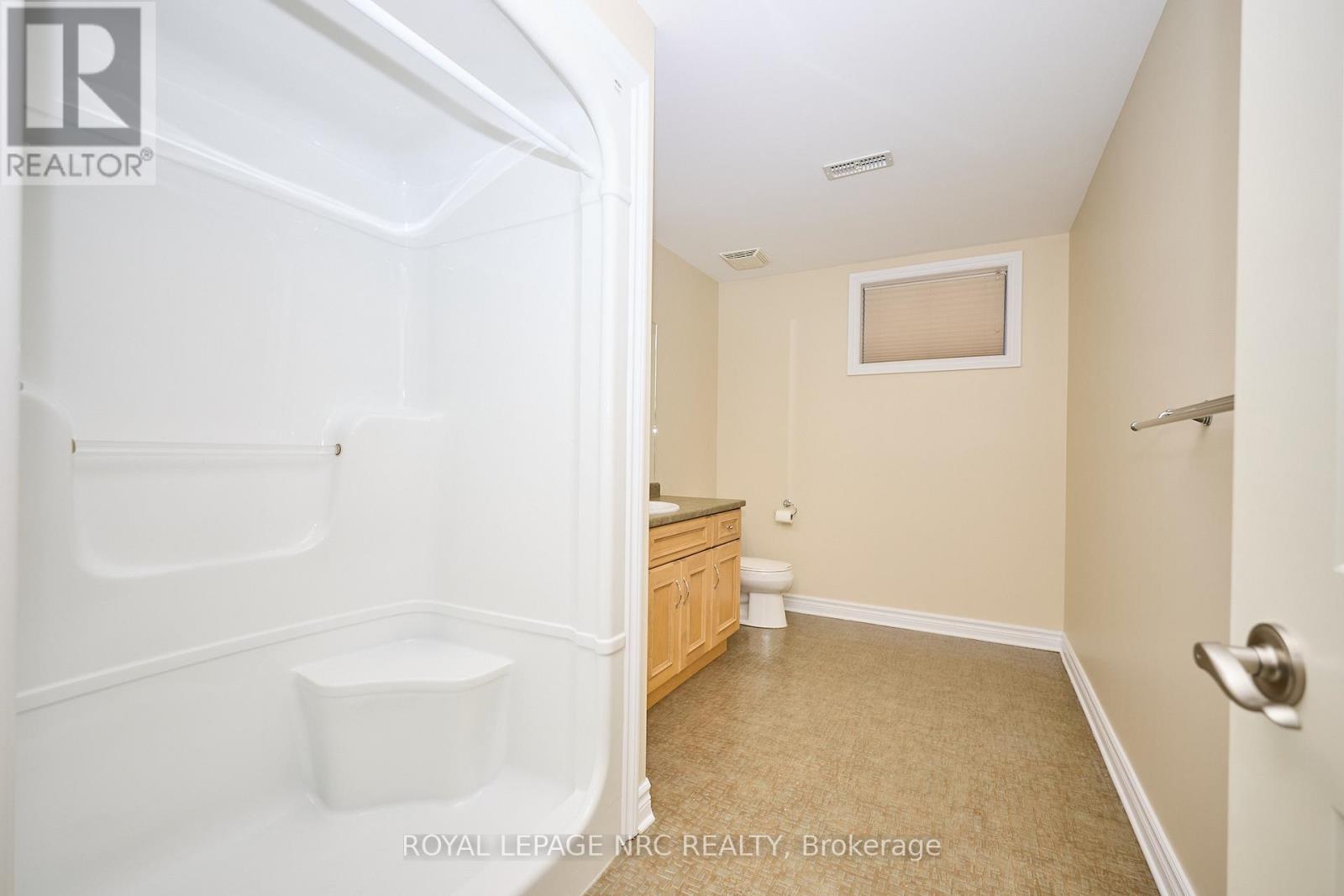 45 Timber Creek Crescent, Pelham, Ontario  L3E 0P3 - Photo 44 - X12957564