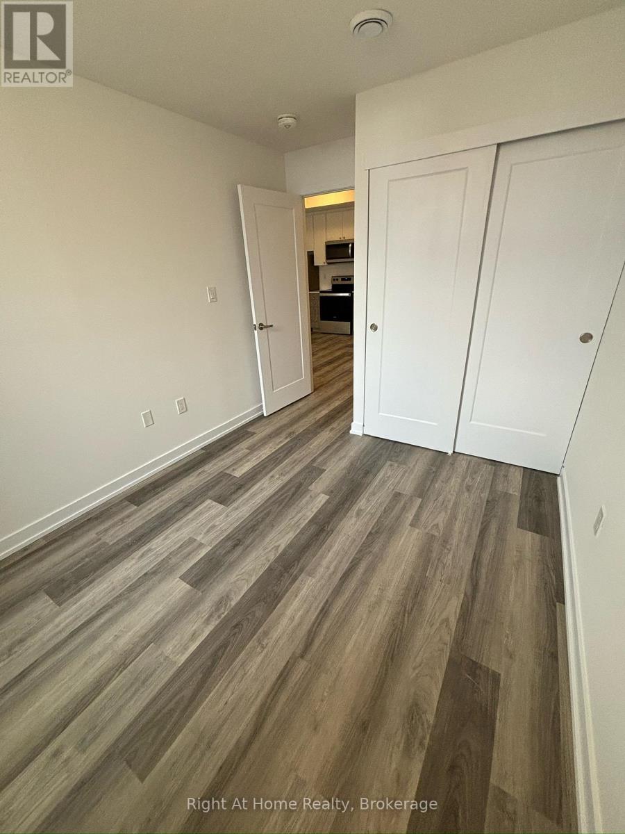 M17 - 40 Palace Street, Kitchener, Ontario  N2E 3Z4 - Photo 11 - X12957558