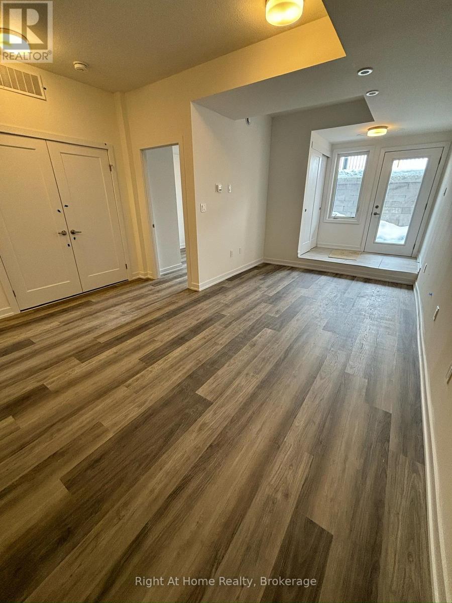 M17 - 40 Palace Street, Kitchener, Ontario  N2E 3Z4 - Photo 7 - X12957558