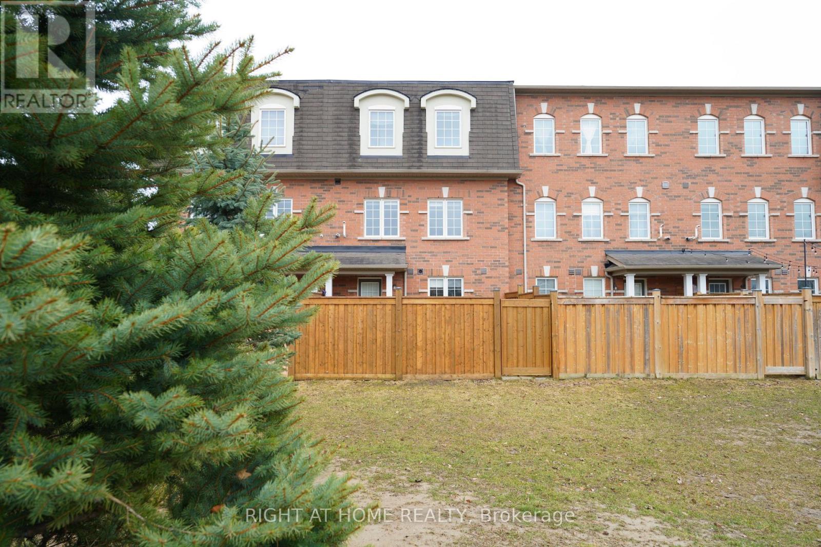1518 Shepway Mews, Pickering, Ontario L1X 0C7 - Photo 31 - E12949756