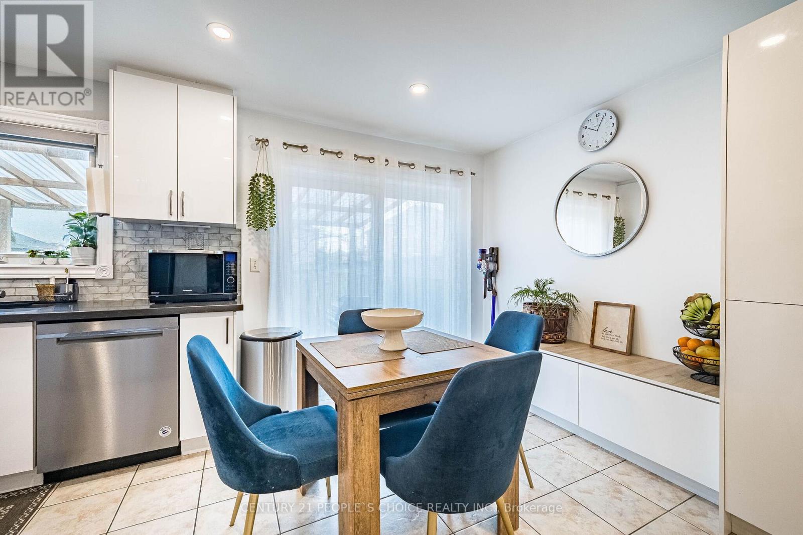 1219 Quest Circle, Mississauga, Ontario L5N 8B9 - Photo 15 - W12951538