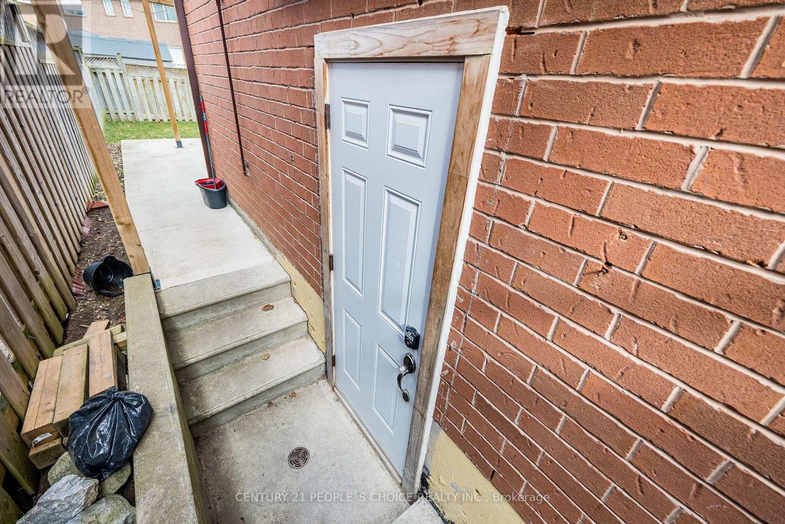 1219 Quest Circle, Mississauga, Ontario L5N 8B9 - Photo 42 - W12951538