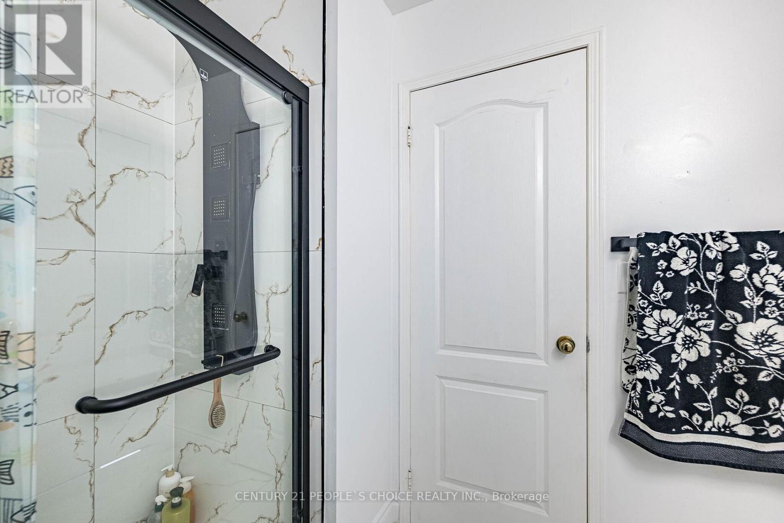 1219 Quest Circle, Mississauga, Ontario L5N 8B9 - Photo 37 - W12951538