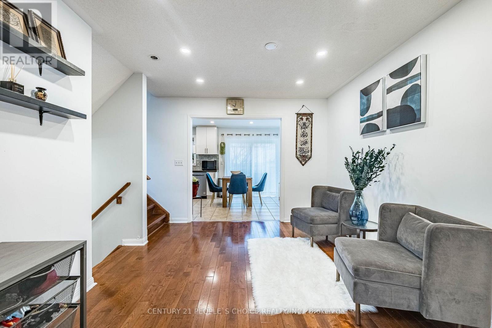 1219 Quest Circle, Mississauga, Ontario L5N 8B9 - Photo 7 - W12951538