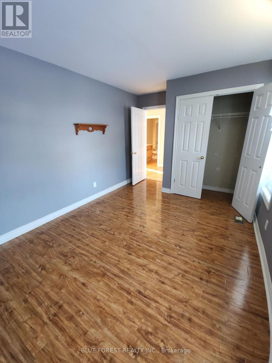 36259 Gore Road, South Huron, Ontario  N0M 1T0 - Photo 12 - X12804128