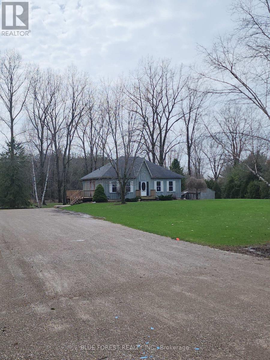 36259 Gore Road, South Huron, Ontario  N0M 1T0 - Photo 29 - X12804128