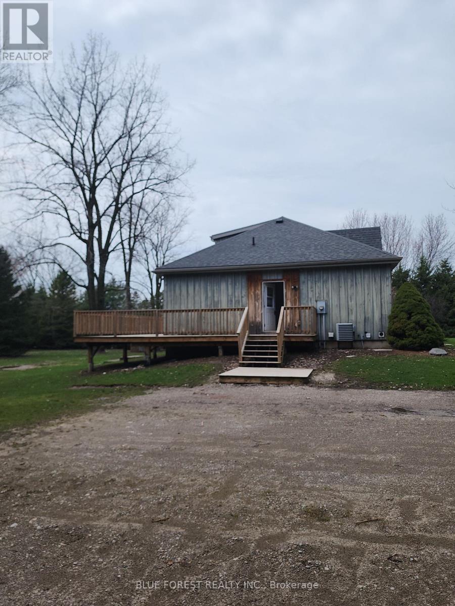 36259 Gore Road, South Huron, Ontario  N0M 1T0 - Photo 28 - X12804128