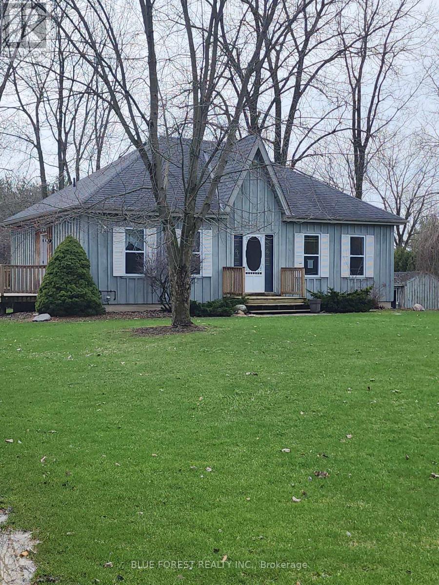 36259 Gore Road, South Huron, Ontario  N0M 1T0 - Photo 5 - X12804128