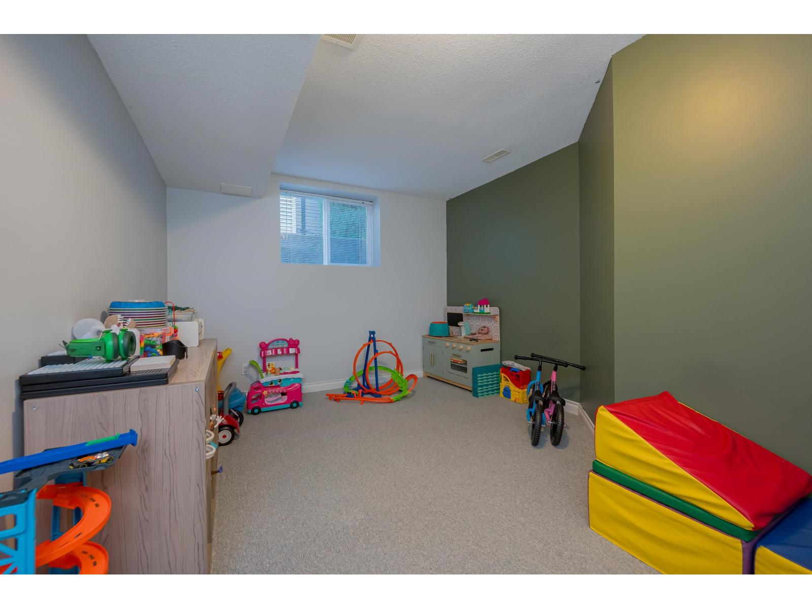 2872 Cambie Street, Abbotsford, British Columbia  V4X 2R9 - Photo 29 - R3096405