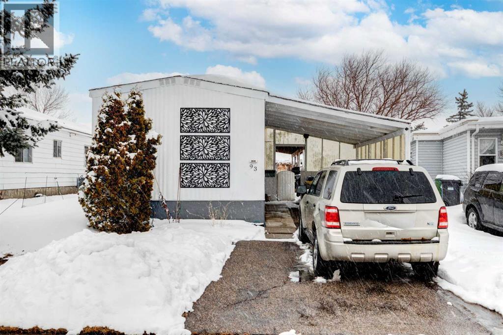 93 Huntstrom Drive NE, Calgary, Alberta